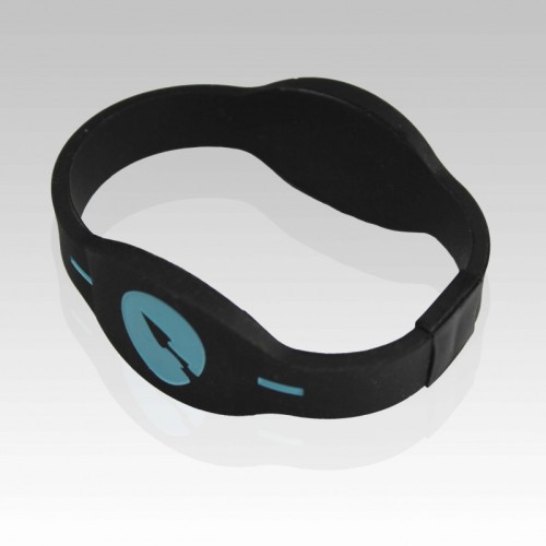 Dual RFID Bracelet for access control and payment